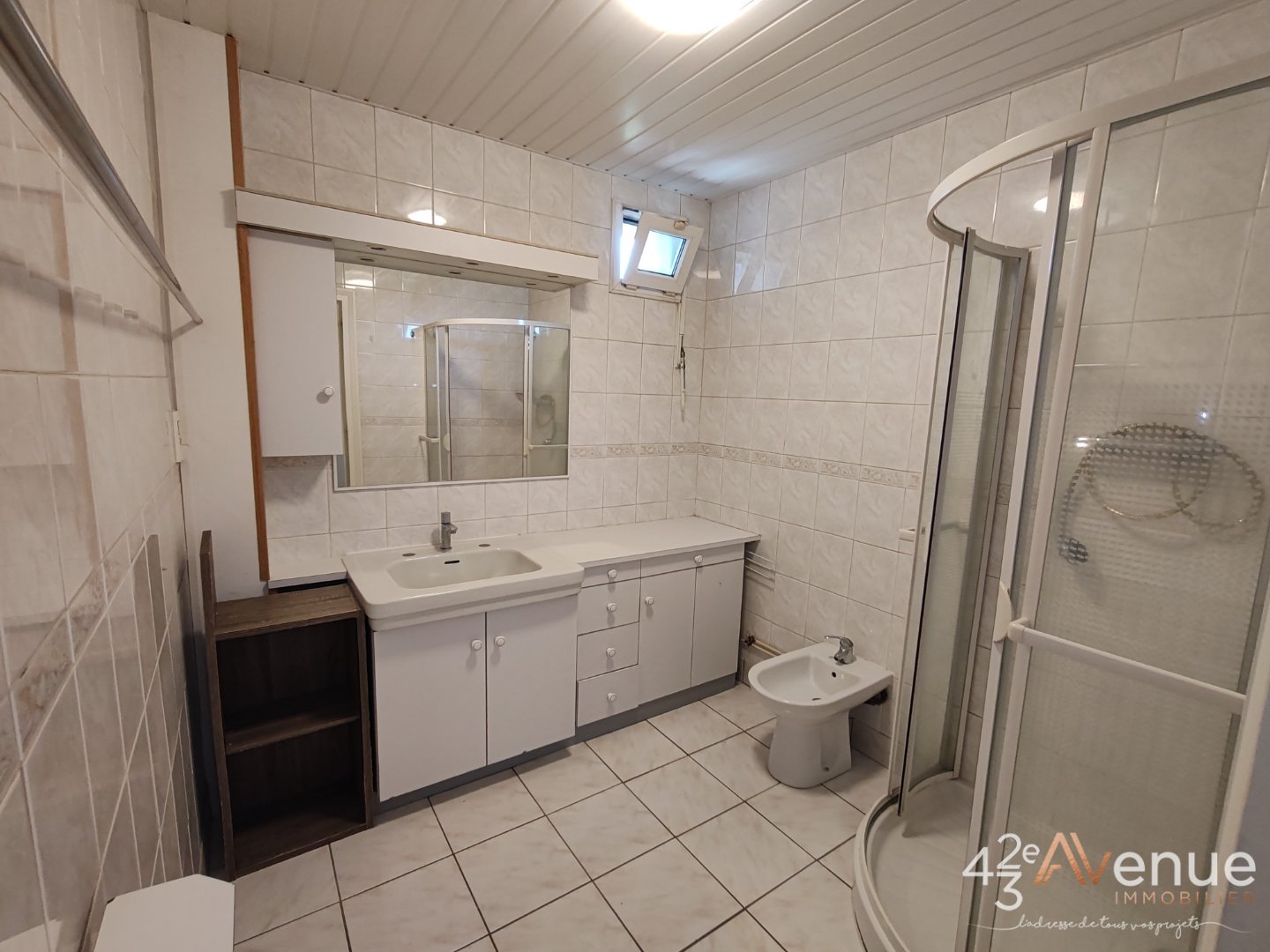APPARTEMENT T4 A VENDRE - ST ETIENNE CENTRE VILLE - 90.17 m2 - 107 000 &euro;