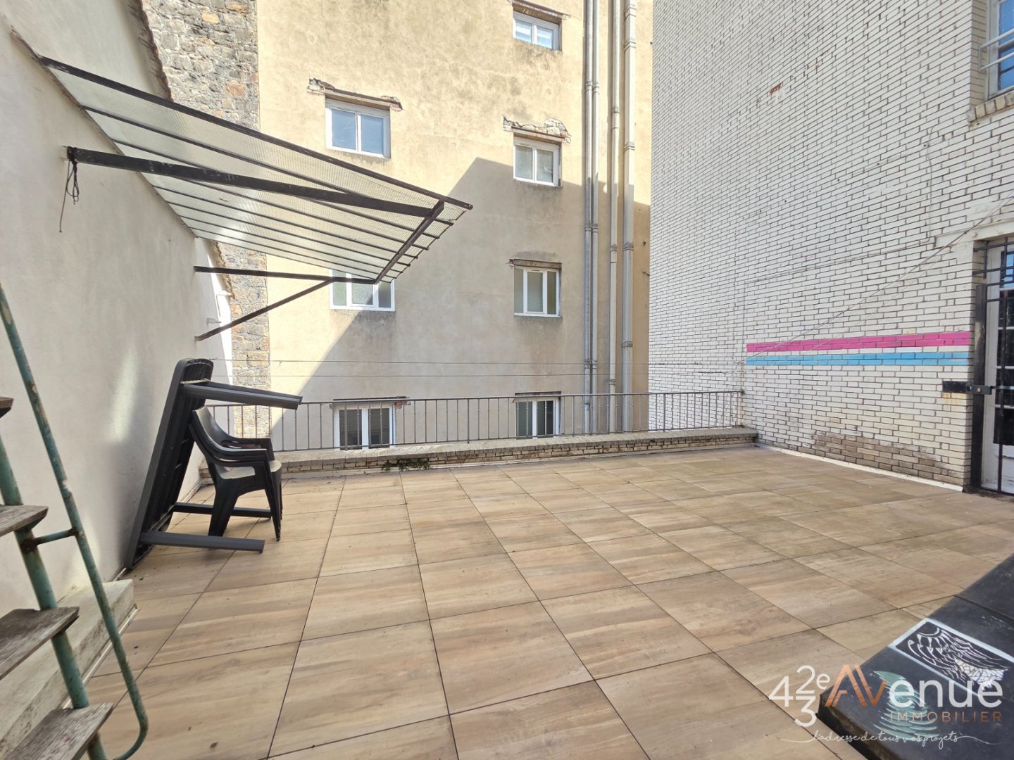APPARTEMENT T4 A VENDRE - ST ETIENNE CENTRE VILLE - 156.38 m2 - 260 000 &euro;