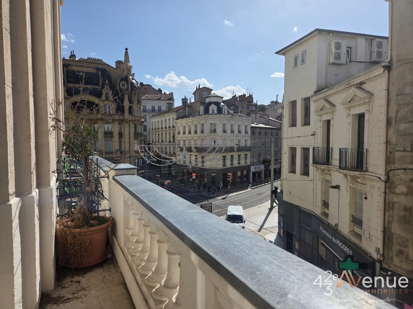 APPARTEMENT T4 A VENDRE - ST ETIENNE CENTRE VILLE - 156.38 m2 - 260 000 &euro;