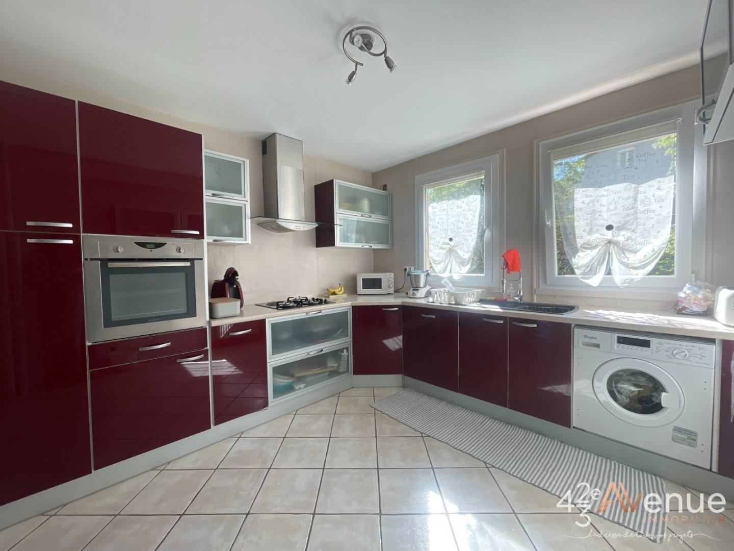 APPARTEMENT T4 A VENDRE - ST ETIENNE CHATEAUCREUX - 94.77 m2 - 105000€