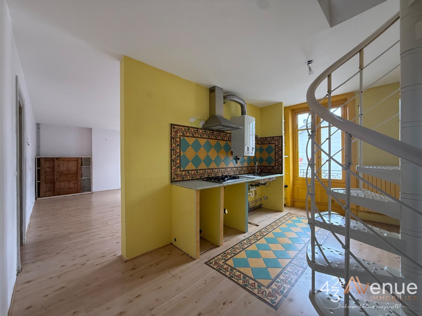 Appartement type 4 secteur  Chateaucreux A VENDRE - ST ETIENNE CHATEAUCREUX - 96 m2 - 105�000�&euro;