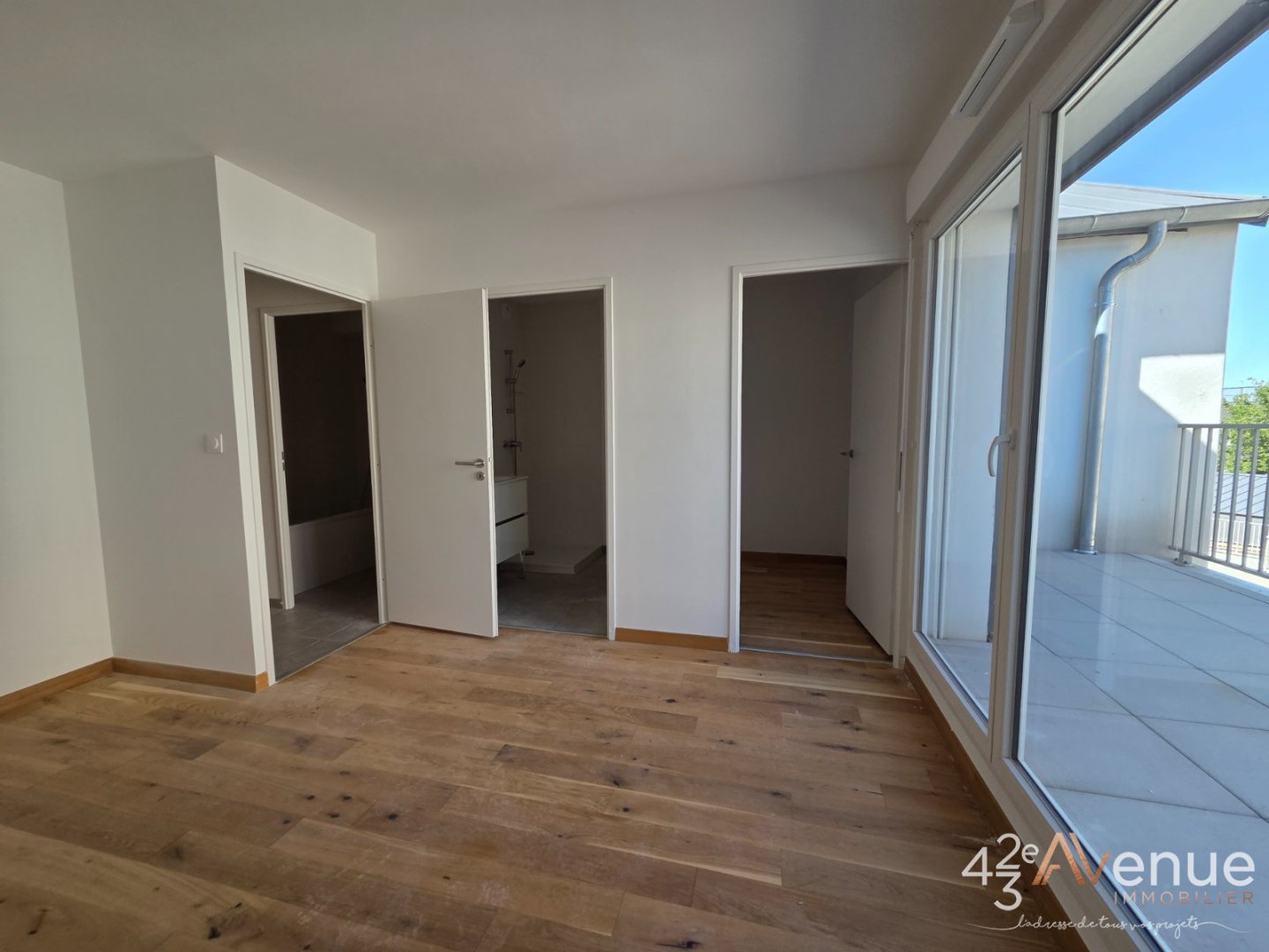 APPARTEMENT T4 A VENDRE - ST ETIENNE CHATEAUCREUX - 76.95 m2 - 285 000 &euro;