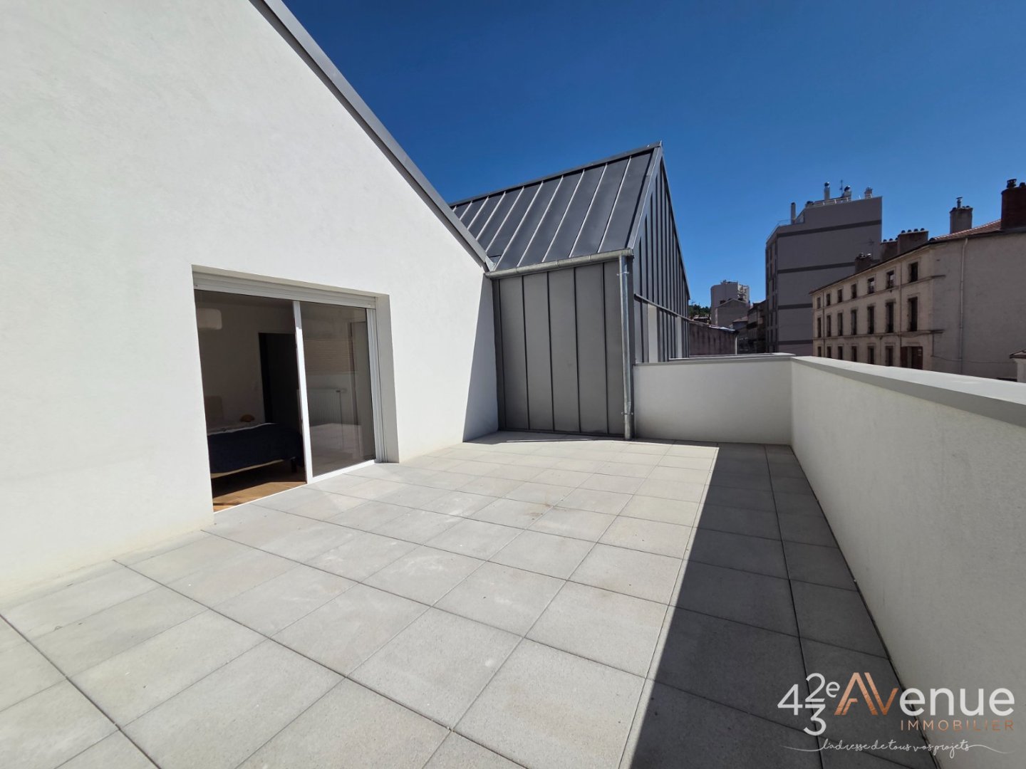 APPARTEMENT T4 A VENDRE - ST ETIENNE CHATEAUCREUX - 91.55 m2 - 320 000 &euro;
