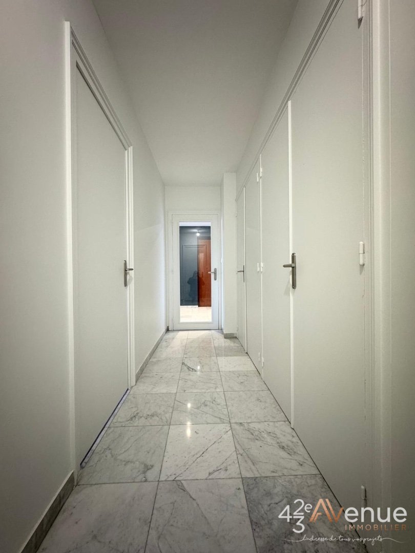 F4 de 97,54 m2 + 2 Balcons - ST ETIENNE Chavanelle Fauriel - 97.54 m2 - 155 000 €