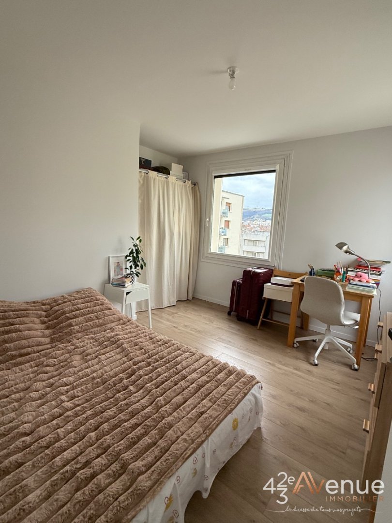 Appartement de type 4, �tage �lev� - ST ETIENNE Chavanelle - 100.59 m2 - 173�000�&euro;