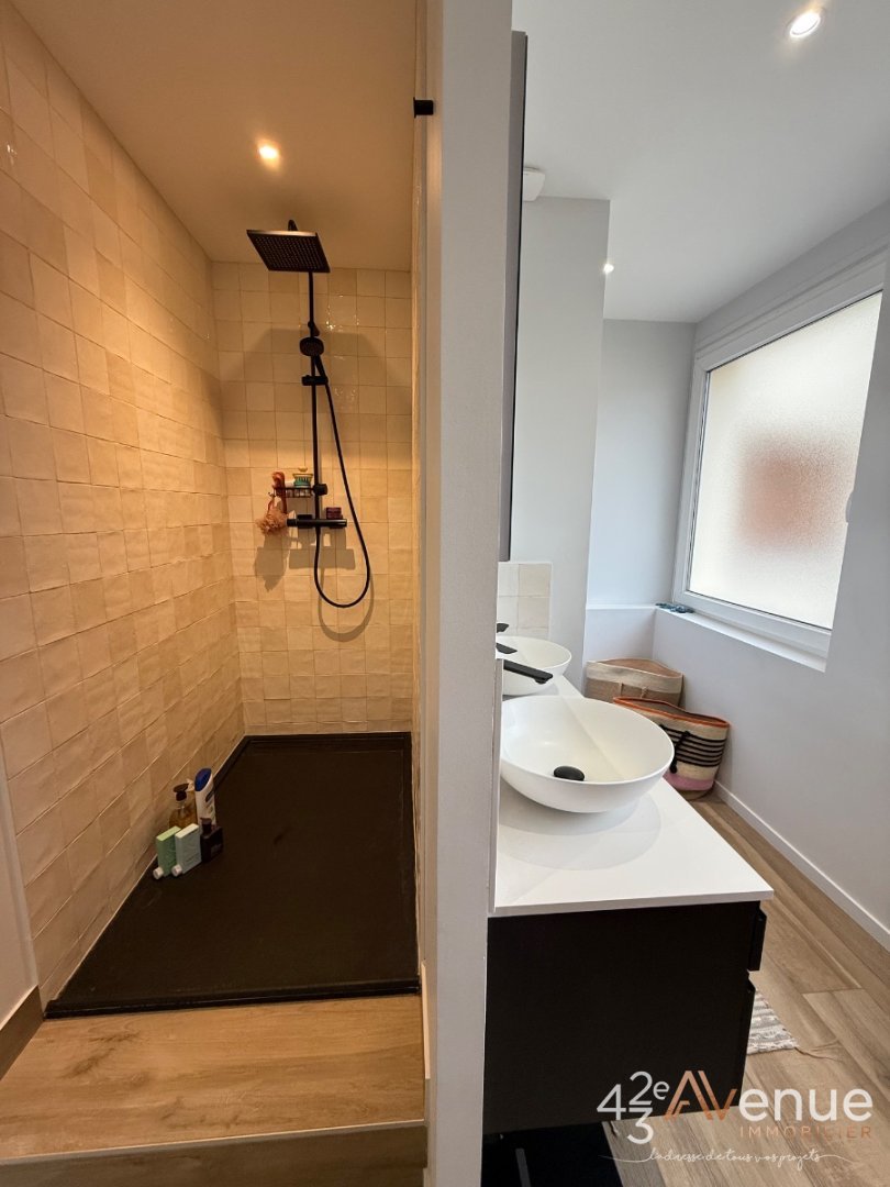 Appartement de type 4, �tage �lev� - ST ETIENNE Chavanelle - 100.59 m2 - 173�000�&euro;