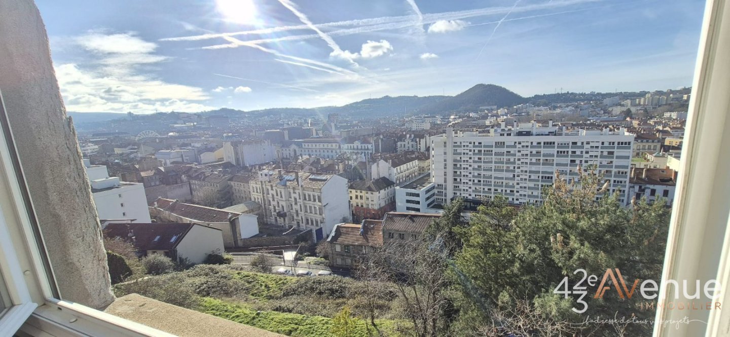 APPARTEMENT T4 A VENDRE - ST ETIENNE Crt de roch - 123 m2 - 159900€