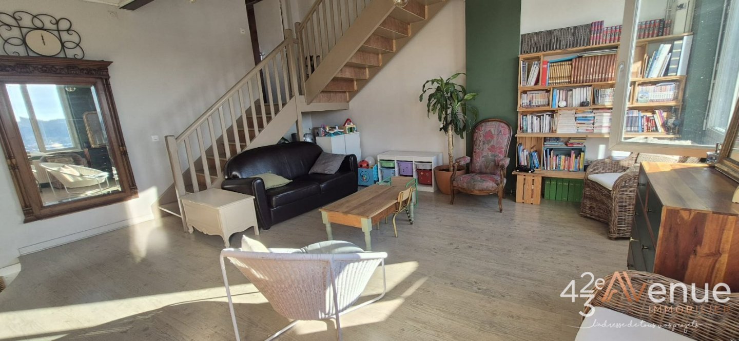 APPARTEMENT T4 A VENDRE - ST ETIENNE Crt de roch - 123 m2 - 159900€