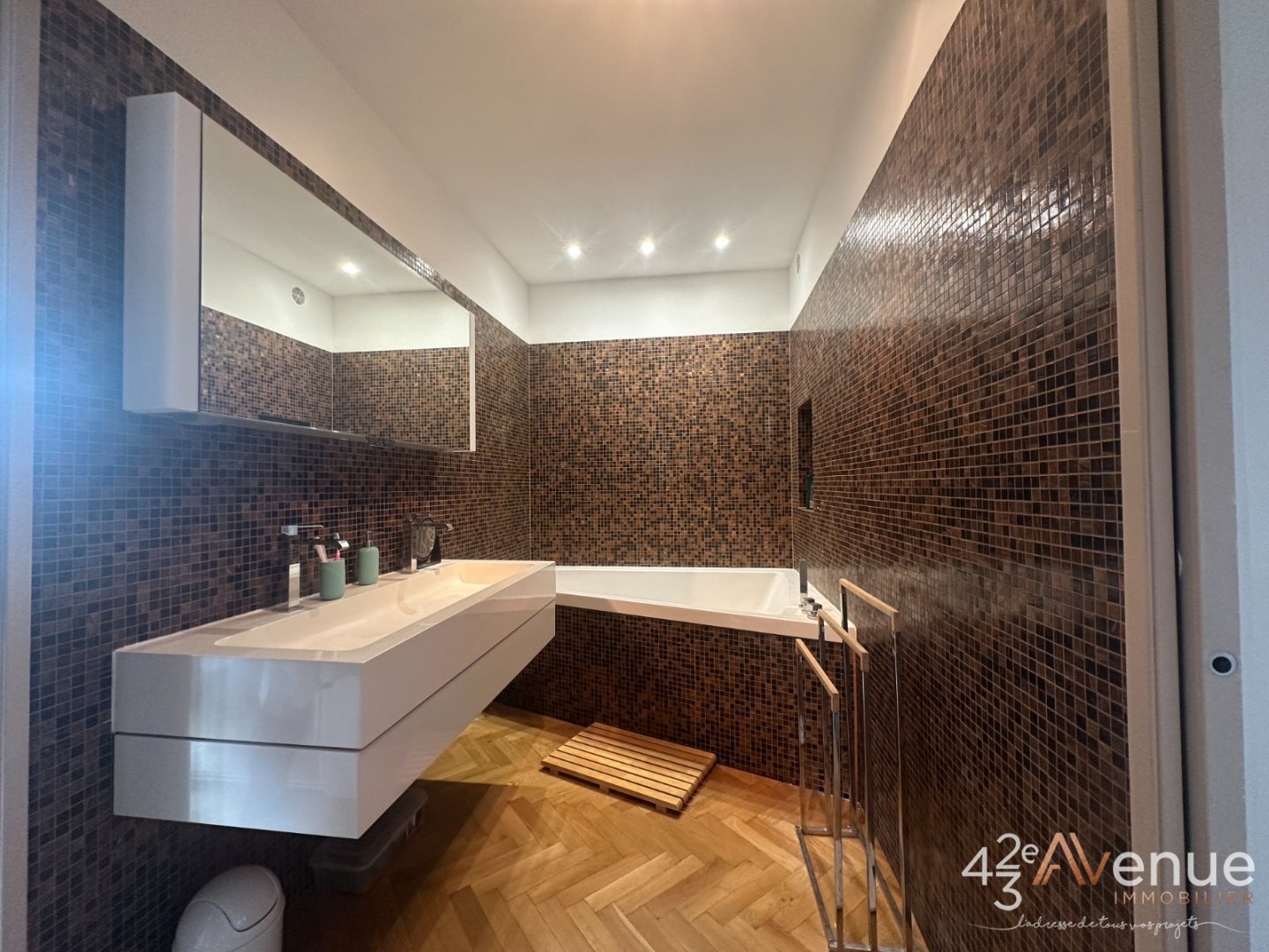 APPARTEMENT T4 - ST ETIENNE entre les écoles Fauriel et Mimard - 106.62 m2 - VENDU