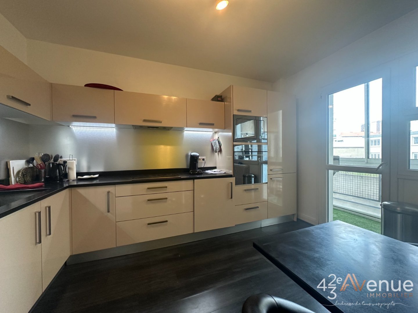 APPARTEMENT T4 - ST ETIENNE entre les écoles Fauriel et Mimard - 106.62 m2 - VENDU