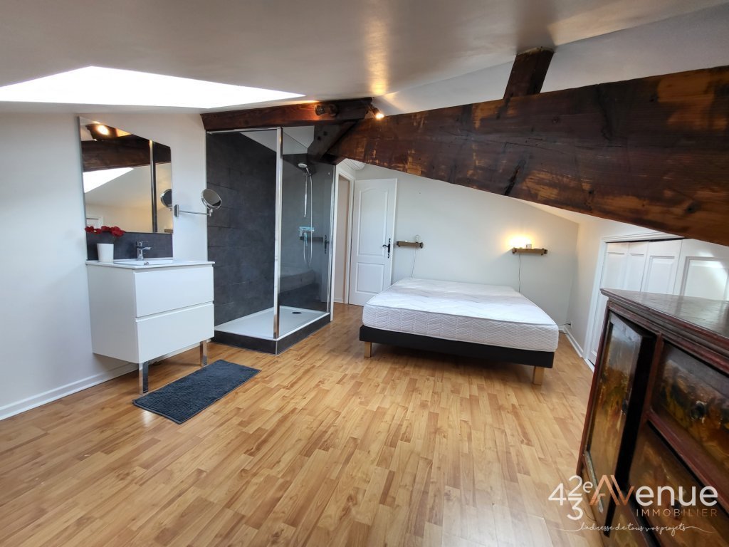 Appartement DUPLEX avec Terrasse Tropzienne A VENDRE - ST ETIENNE FACULTE   CENTRE DEUX - 147.25 m2 - 175000€