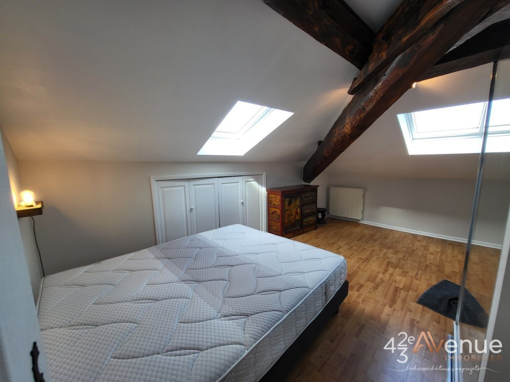 Appartement DUPLEX avec Terrasse Tropzienne A VENDRE - ST ETIENNE FACULTE   CENTRE DEUX - 147.25 m2 - 175000€