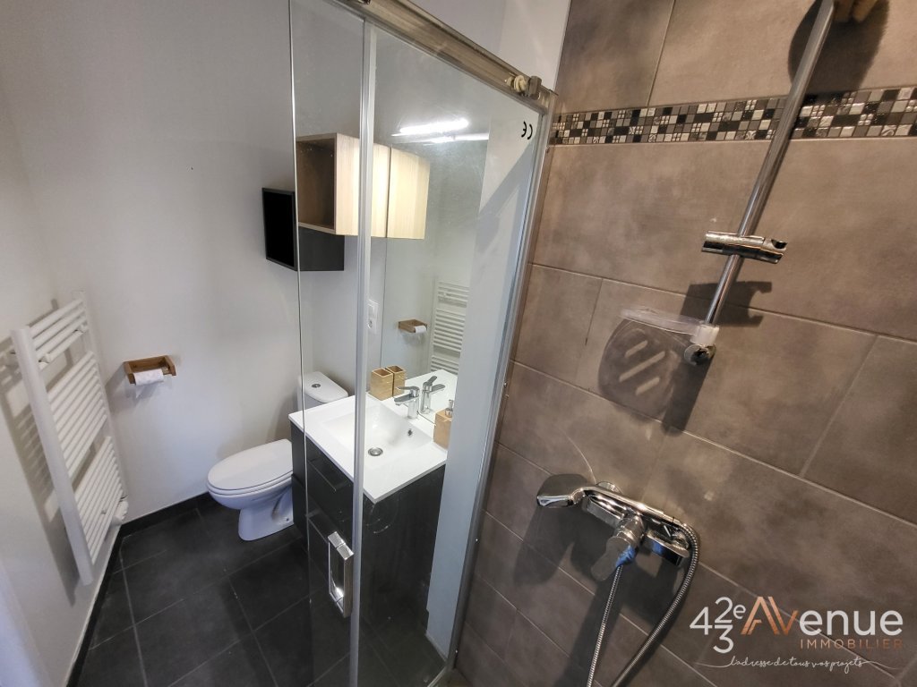 Appartement DUPLEX avec Terrasse Tropzienne A VENDRE - ST ETIENNE FACULTE   CENTRE DEUX - 147.25 m2 - 175000€