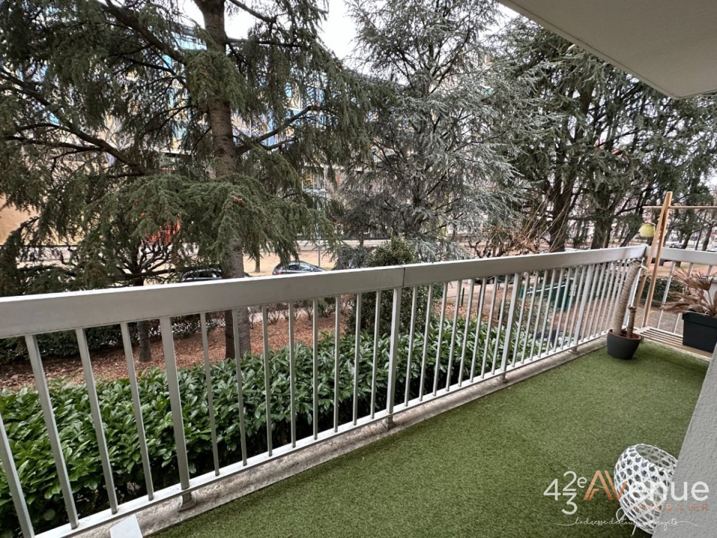 Appartement 87,44M place de parking A VENDRE - ST ETIENNE FACULTE   CENTRE DEUX - 87.7 m2 - 139000€