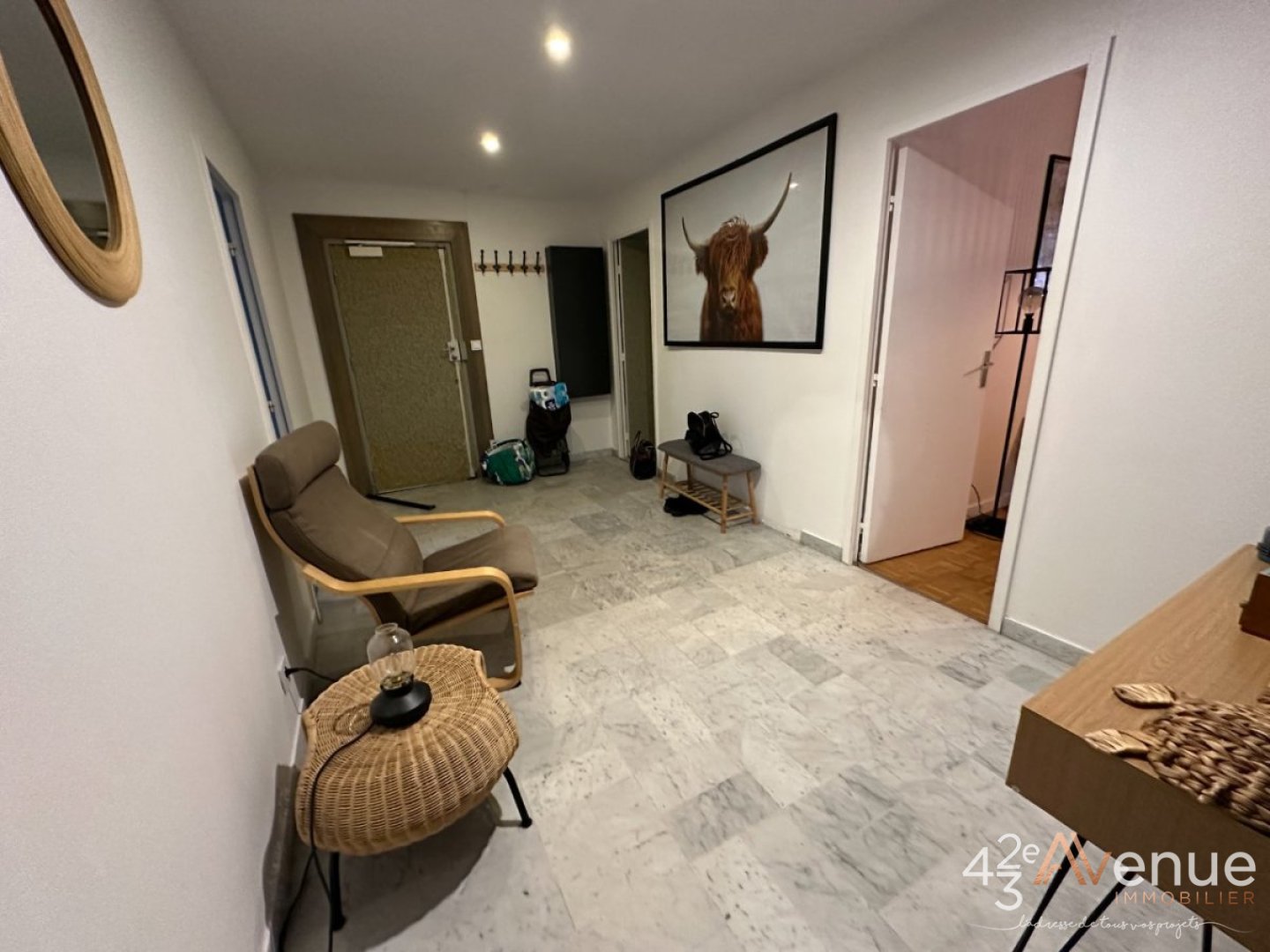 Appartement 87,44M place de parking - ST ETIENNE FACULTE   CENTRE DEUX - 87.7 m2 - 135000€