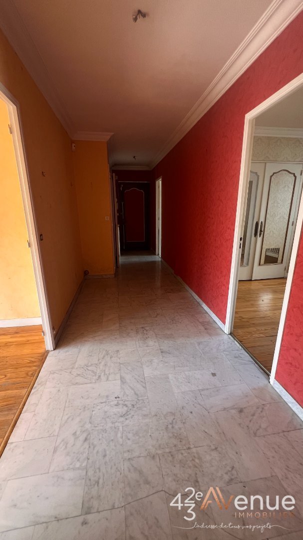 APPARTEMENT T4 A VENDRE - ST ETIENNE FACULTE   CENTRE DEUX - 80 m2 - 99�000�&euro;