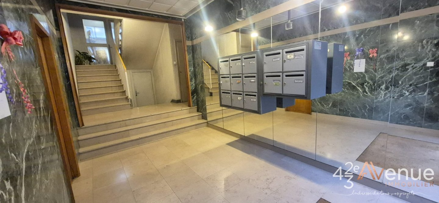 APPARTEMENT T4 A VENDRE - ST ETIENNE Facult� - 80.35 m2 - 5�000�&euro;