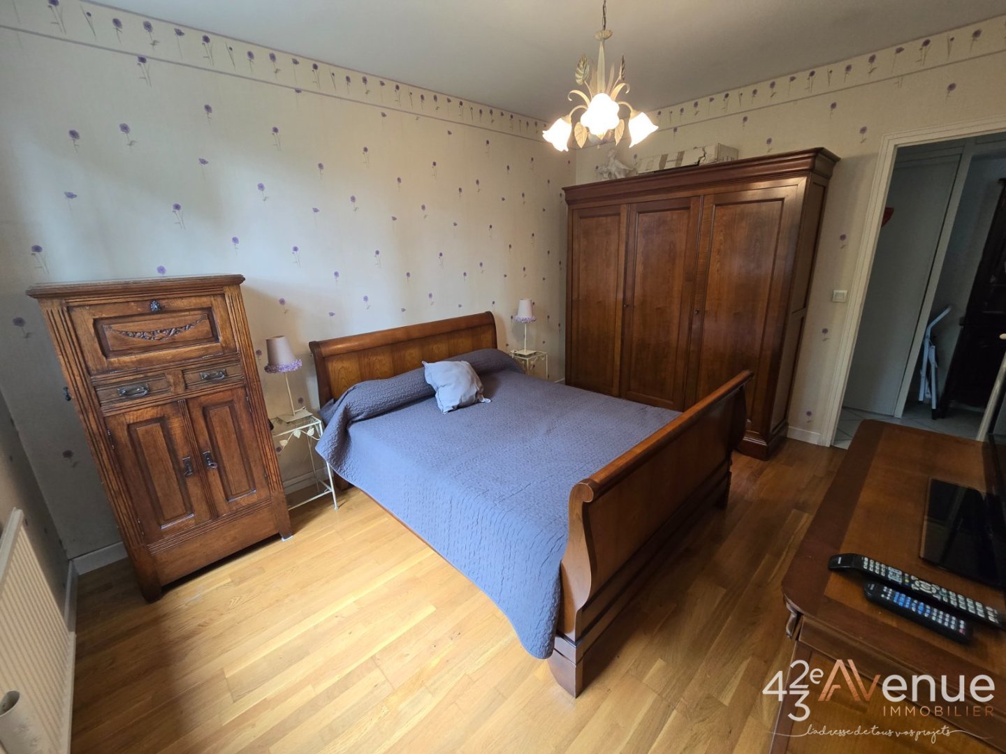 APPARTEMENT T4 A VENDRE - ST ETIENNE FAURIEL - 118 m2 - 262500€