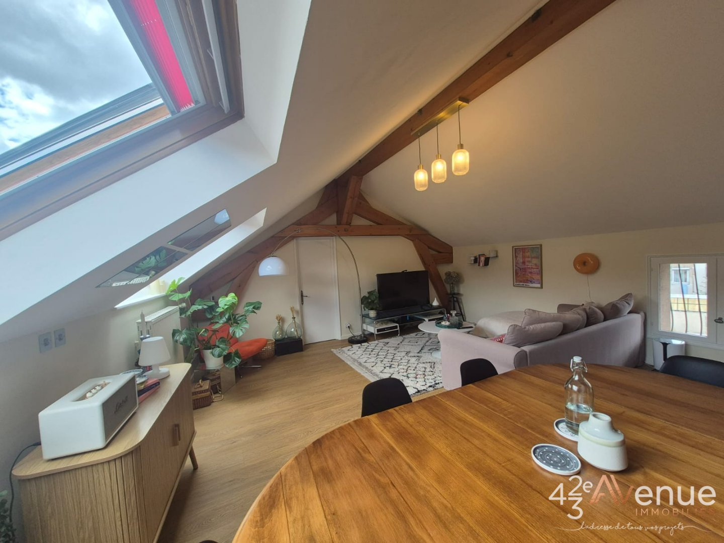 APPARTEMENT T4 A VENDRE - ST ETIENNE FAURIEL - 118.5 m2 - 220 000 €