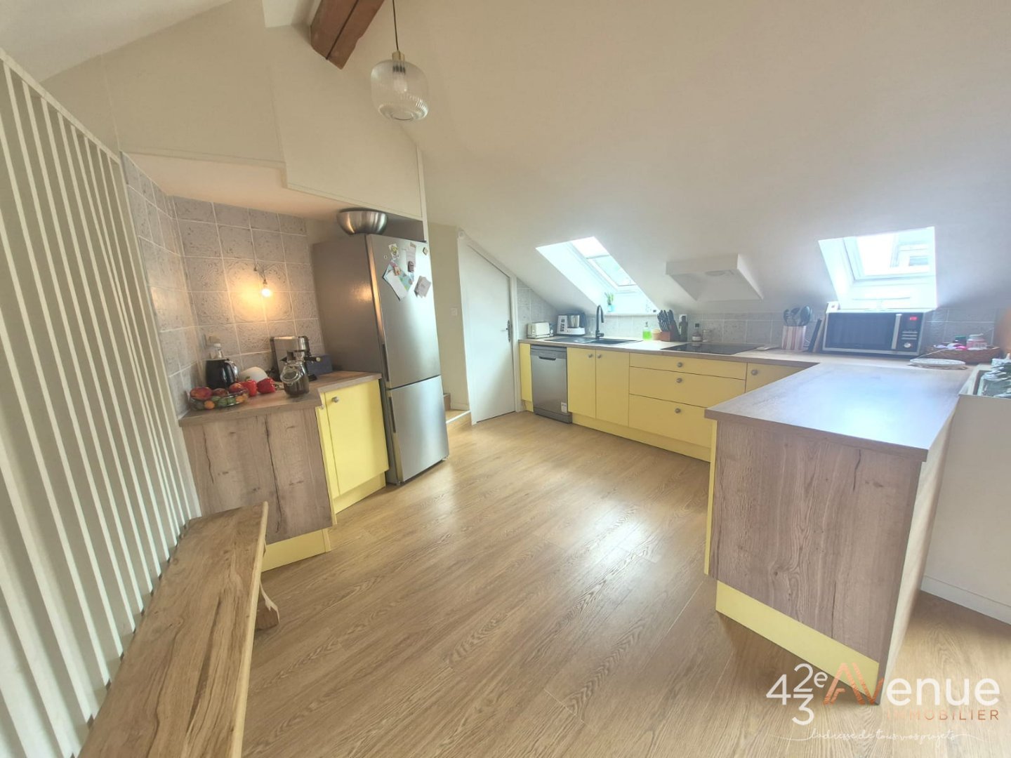 APPARTEMENT T4 A VENDRE - ST ETIENNE FAURIEL - 118.5 m2 - 220 000 €