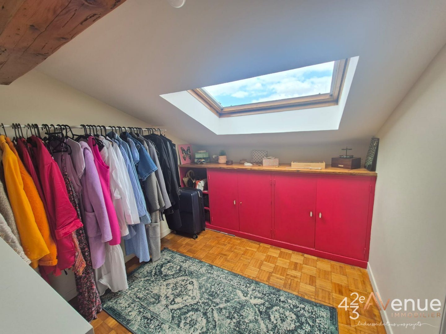 APPARTEMENT T4 A VENDRE - ST ETIENNE FAURIEL - 118.5 m2 - 220 000 €