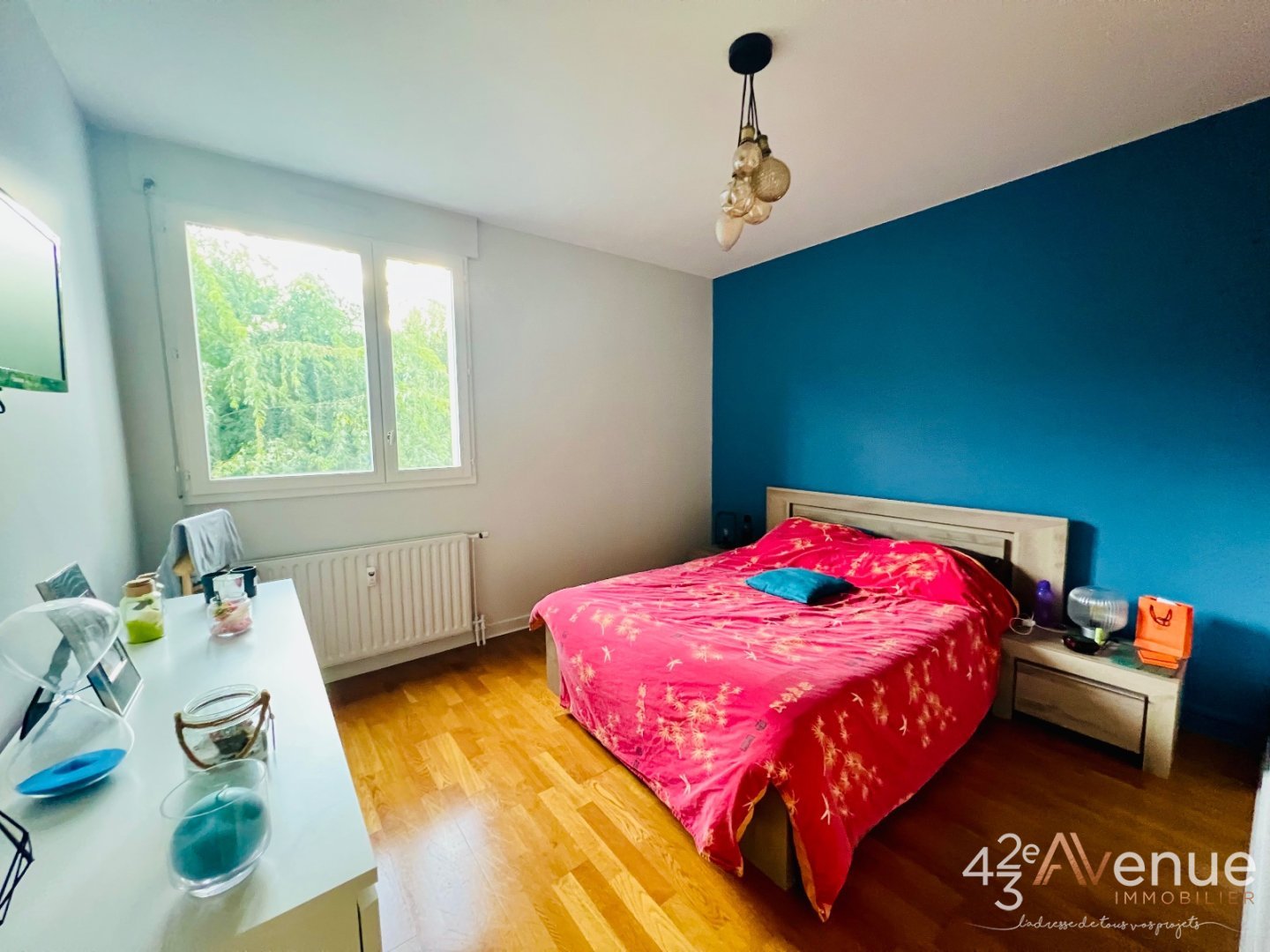 F4 De 102 m2 avec balcon A VENDRE - ST ETIENNE FAURIEL - 102.46 m2 - 189 000 €