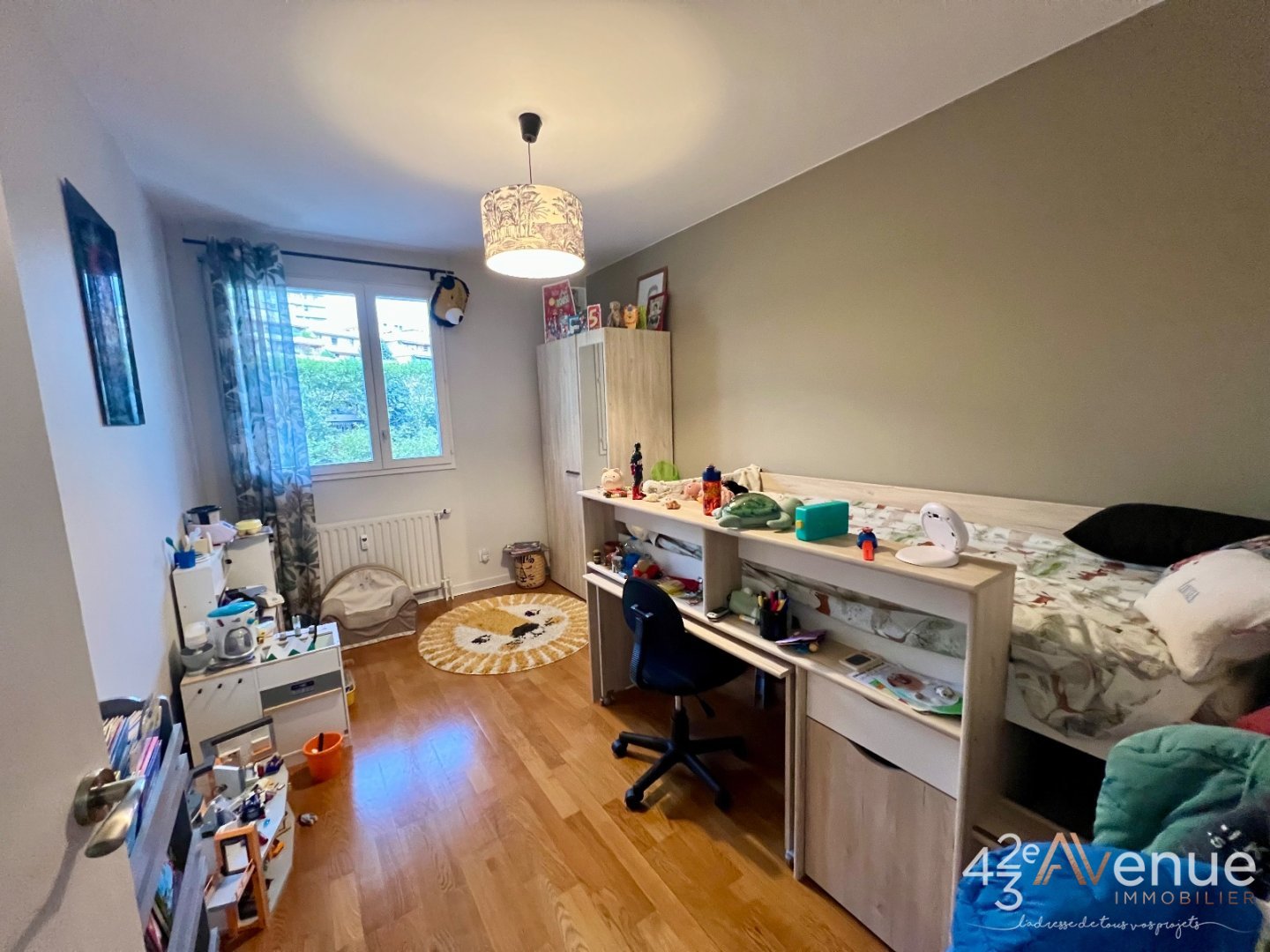 F4 De 102 m2 avec balcon A VENDRE - ST ETIENNE FAURIEL - 102.46 m2 - 189 000 €