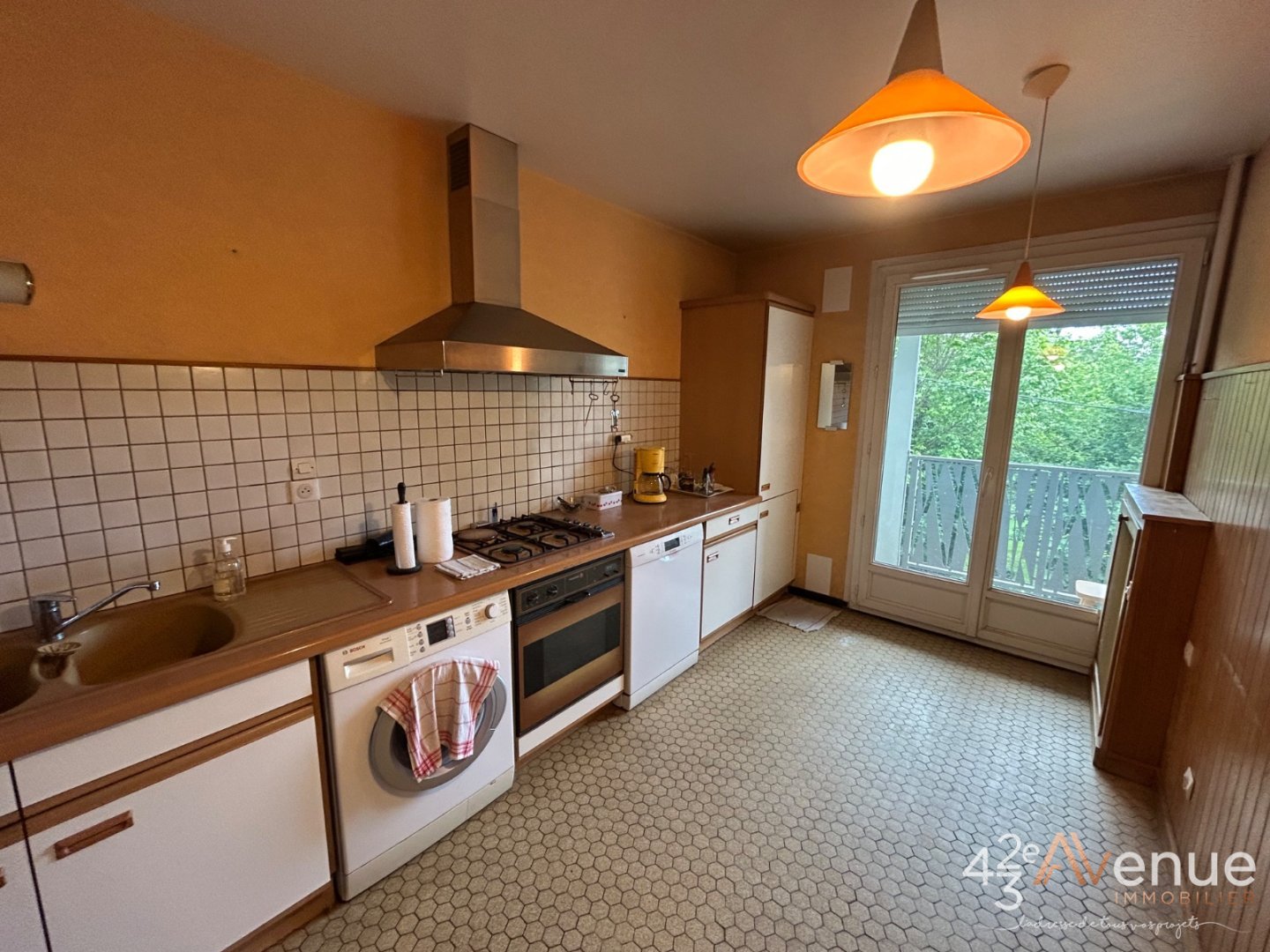 APPARTEMENT T4 A VENDRE - ST ETIENNE FAURIEL - 98 m2 - 110 000 &euro;