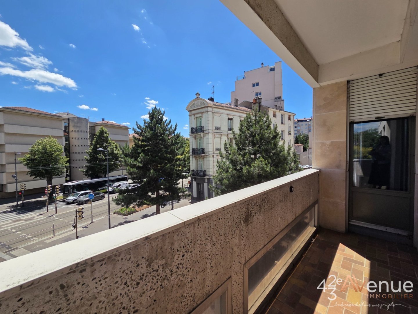 APPARTEMENT T4 A VENDRE - ST ETIENNE FOURNEYRON - 100.31 m2 - 165 000 &euro;