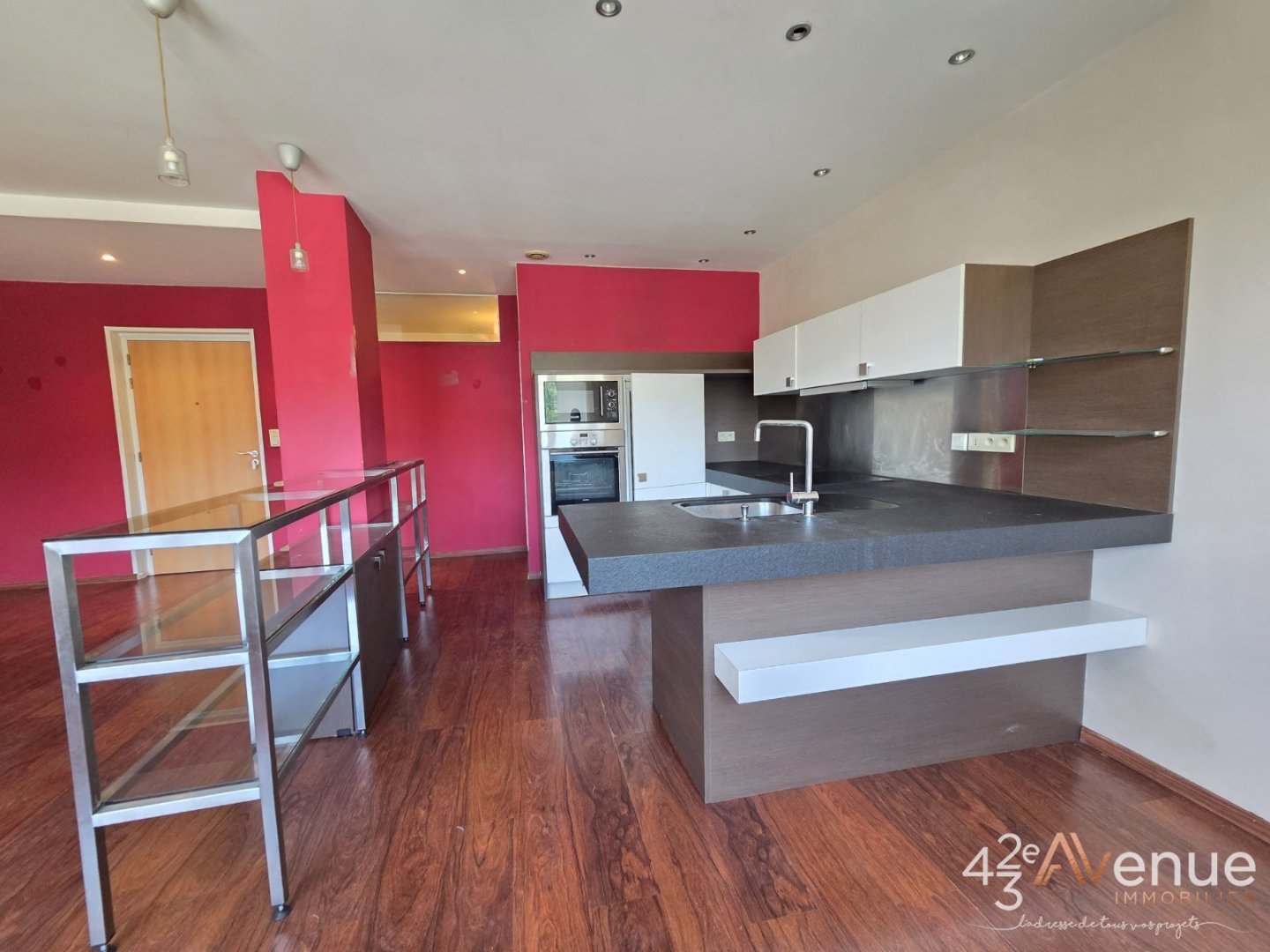 APPARTEMENT T4 A VENDRE - ST ETIENNE FOURNEYRON - 100.31 m2 - 165 000 &euro;