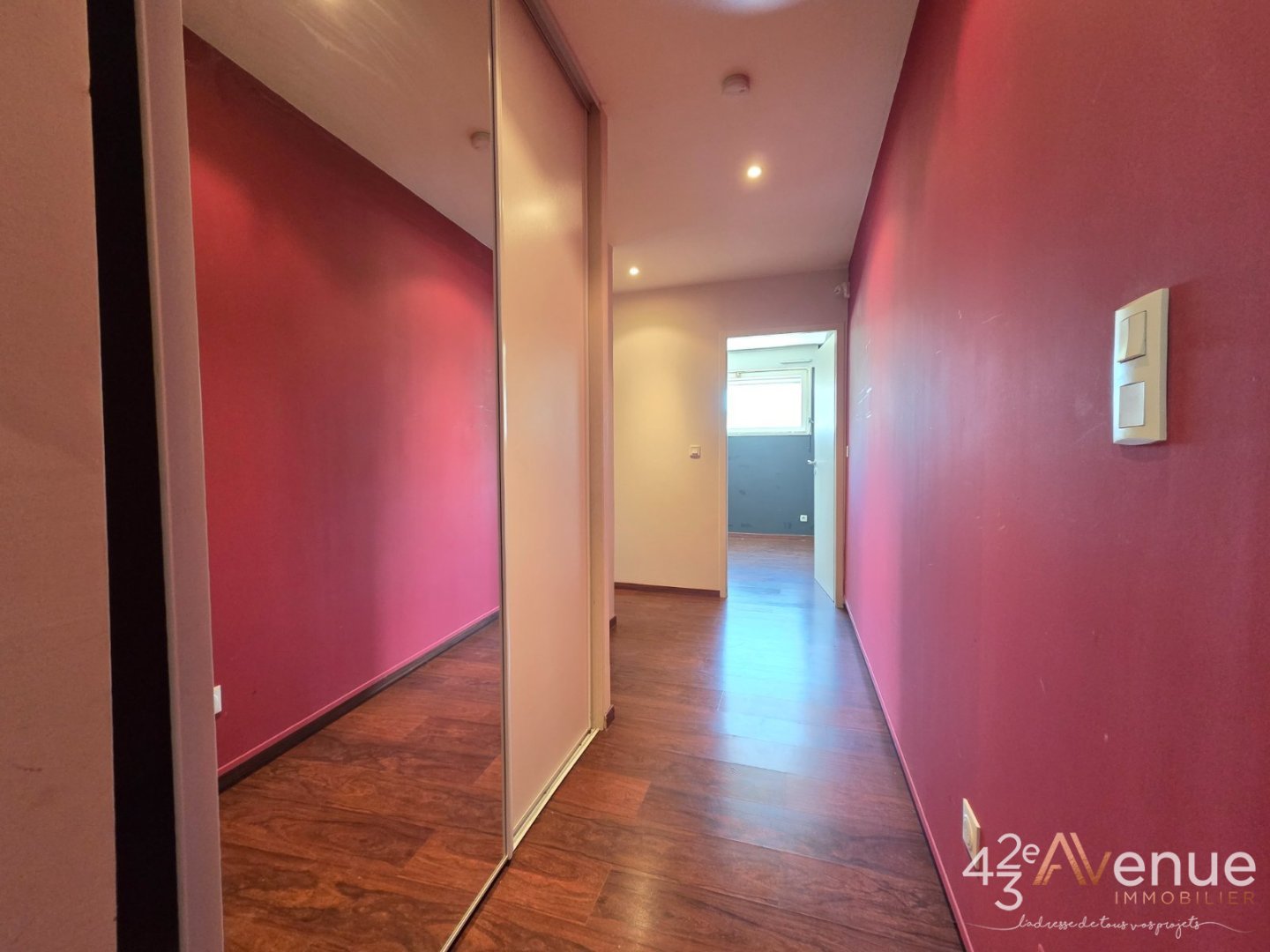 APPARTEMENT T4 A VENDRE - ST ETIENNE FOURNEYRON - 100.31 m2 - 165 000 &euro;