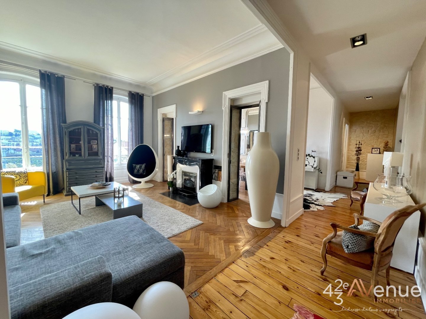 F4 de 146 m2 sur les hauteurs d Albert Thomas A VENDRE - ST ETIENNE Hauteur de la place Albert Thomas - 147.37 m2 - 230 000 €