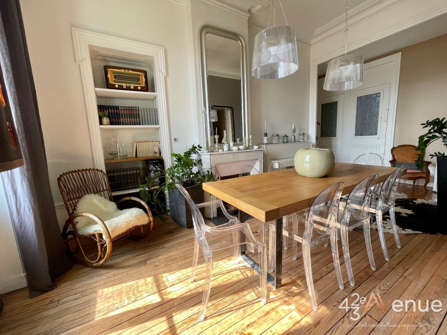 F4 de 146 m2 sur les hauteurs d Albert Thomas A VENDRE - ST ETIENNE Hauteur de la place Albert Thomas - 147.37 m2 - 230 000 €