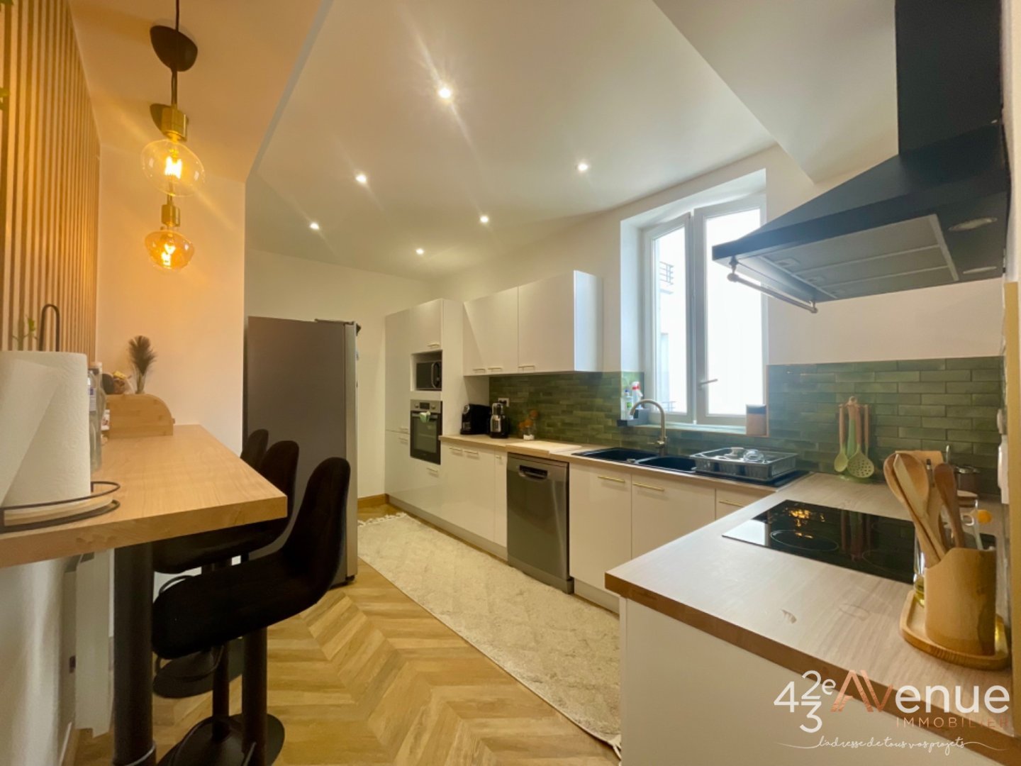 Appartement coup de coeur rnov balcon garage - ST ETIENNE JACQUARD - 102 m2 - 164000€