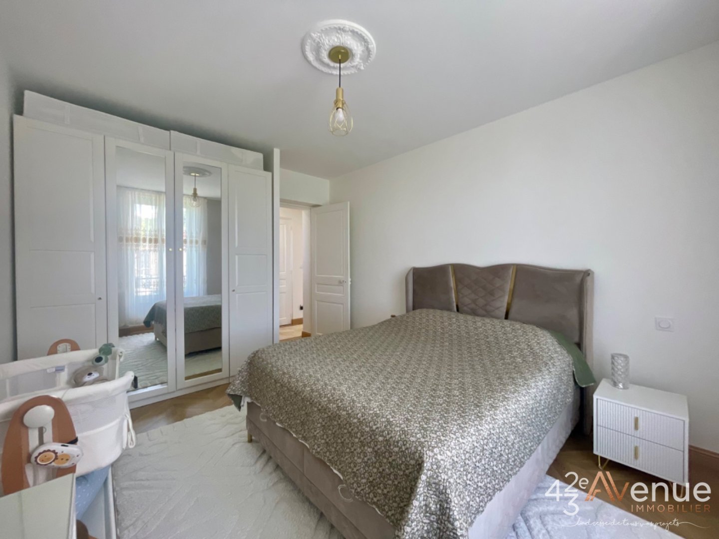 Appartement coup de coeur rnov balcon garage - ST ETIENNE JACQUARD - 102 m2 - 164000€