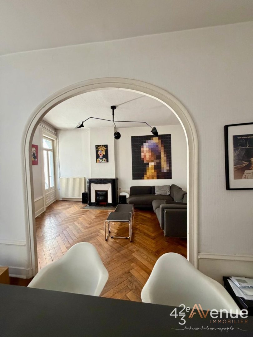 APPARTEMENT T4 A VENDRE - ST ETIENNE JACQUARD - 100 m2 - 113�000�&euro;