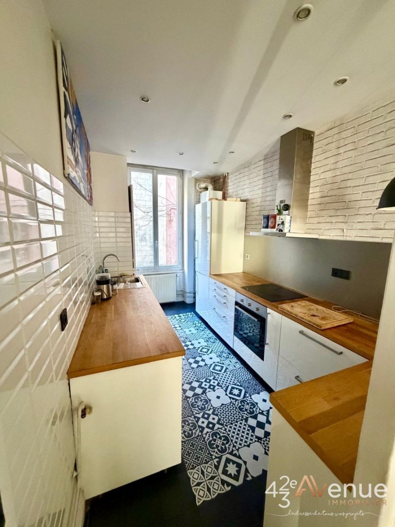 APPARTEMENT T4 A VENDRE - ST ETIENNE JACQUARD - 100 m2 - 113�000�&euro;