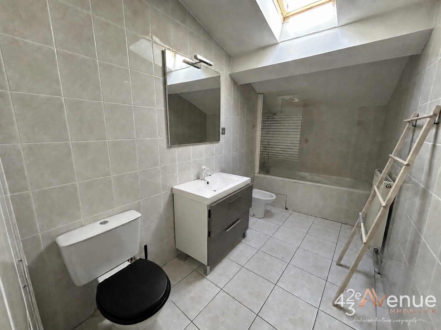 APPARTEMENT T4 A VENDRE - ST ETIENNE JACQUARD - 82.61 m2 - 97 000 &euro;