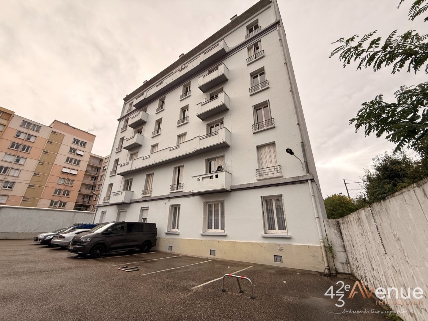 APPARTEMENT T4 A VENDRE - ST ETIENNE JACQUARD - 101.64 m2 - 168 000 &euro;