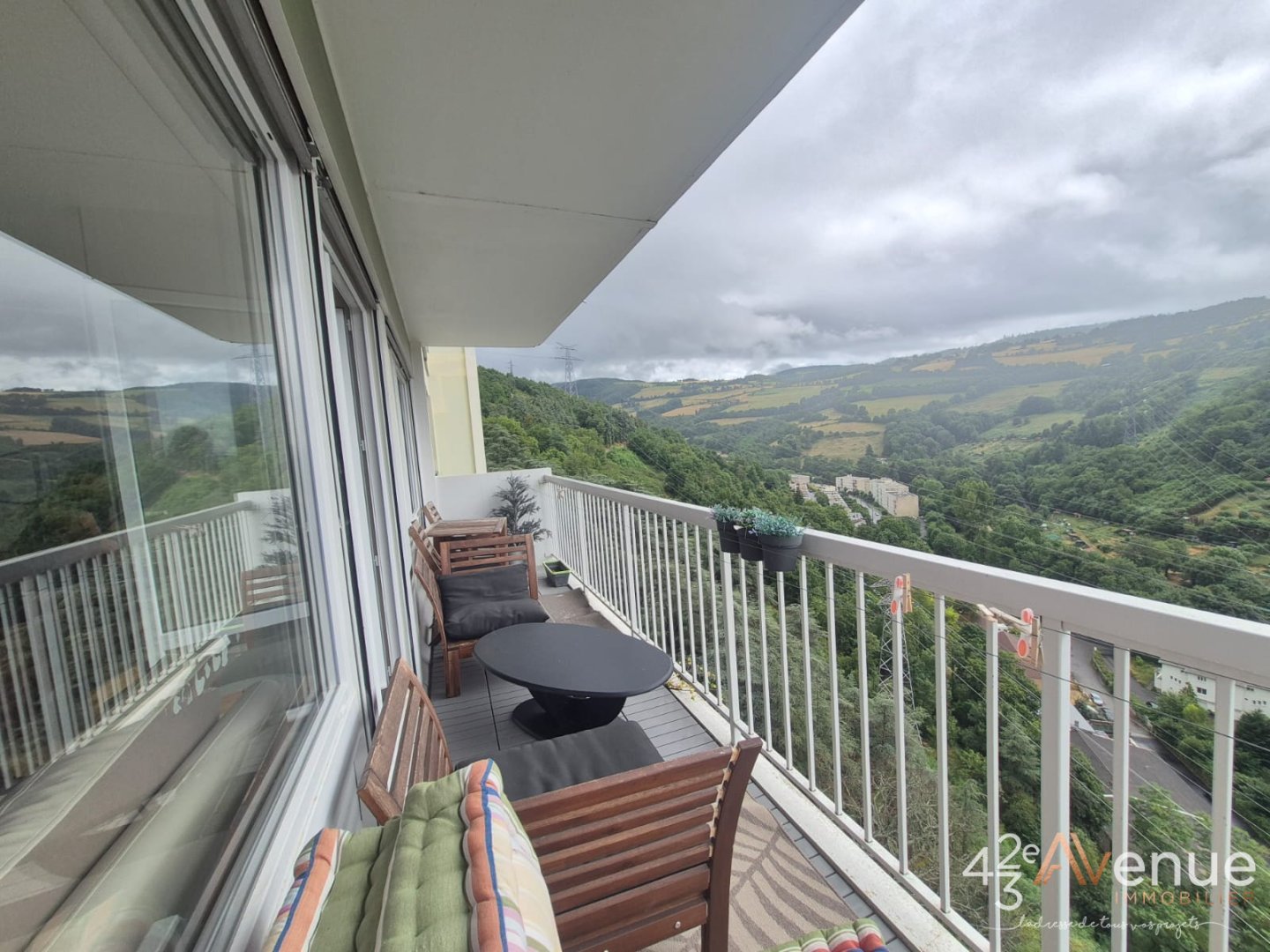 Appartement 79,5m, F4, Balcon
