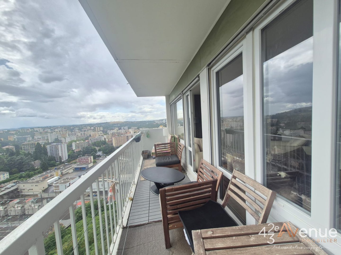 Appartement 79,5m, F4, Balcon