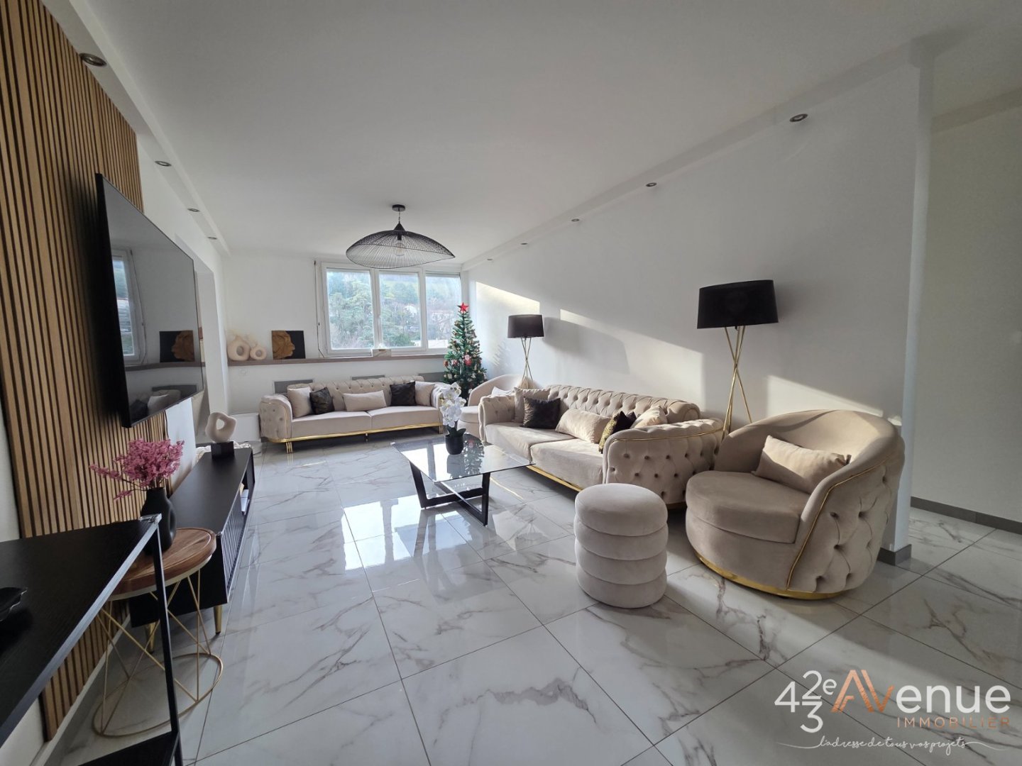 APPARTEMENT T4 A VENDRE - ST ETIENNE LA METARE - 73.16 m2 - 88�000�&euro;