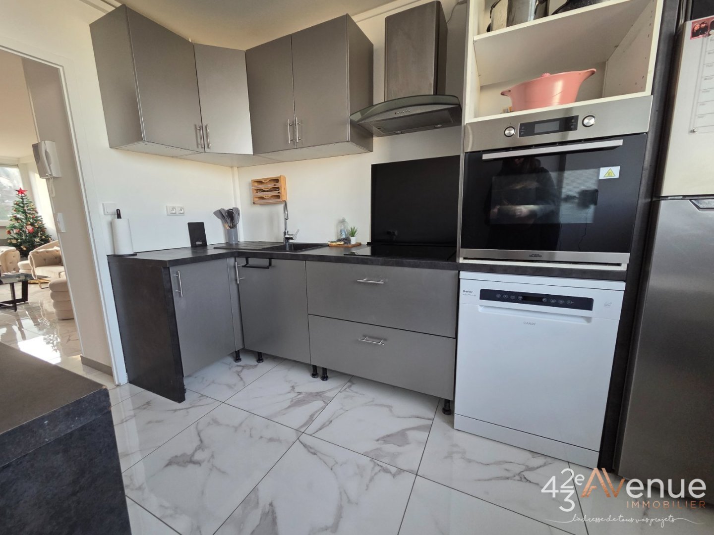 APPARTEMENT T4 A VENDRE - ST ETIENNE LA METARE - 73.16 m2 - 88�000�&euro;