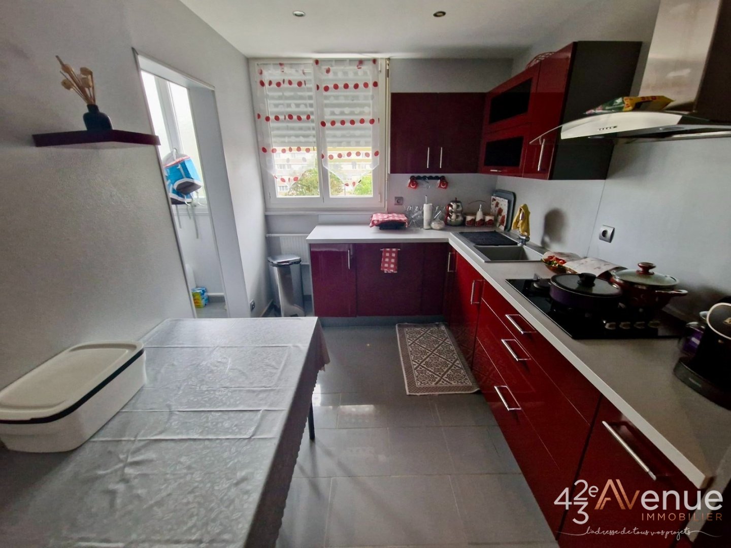 APPARTEMENT T4 A VENDRE - ST ETIENNE LA METARE - 92 m2 - 89 000 &euro;