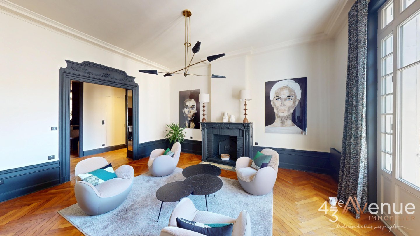 Appartement Haussmannien prestige 178m2 A VENDRE - ST ETIENNE LIB�RATION - 181 m2 - 359�000�&euro;