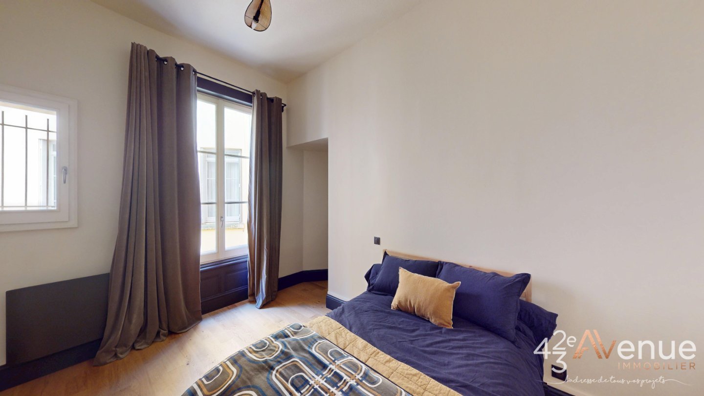 Appartement Haussmannien prestige 178m2 A VENDRE - ST ETIENNE LIB�RATION - 181 m2 - 359�000�&euro;