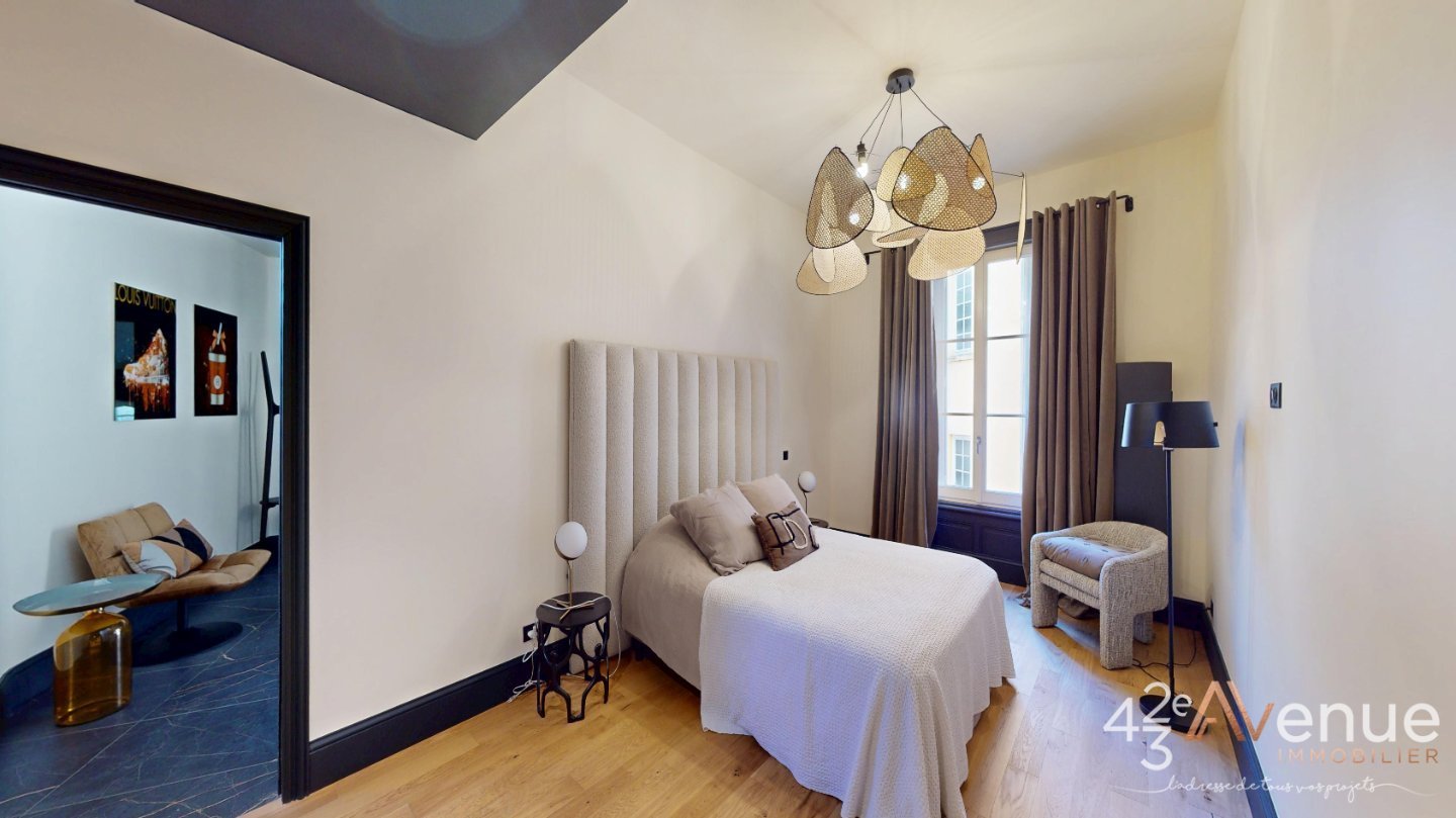 Appartement Haussmannien prestige 178m2 A VENDRE - ST ETIENNE LIB�RATION - 181 m2 - 359�000�&euro;