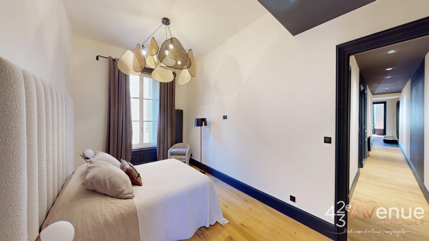 Appartement Haussmannien prestige 178m2 A VENDRE - ST ETIENNE LIB�RATION - 181 m2 - 359�000�&euro;
