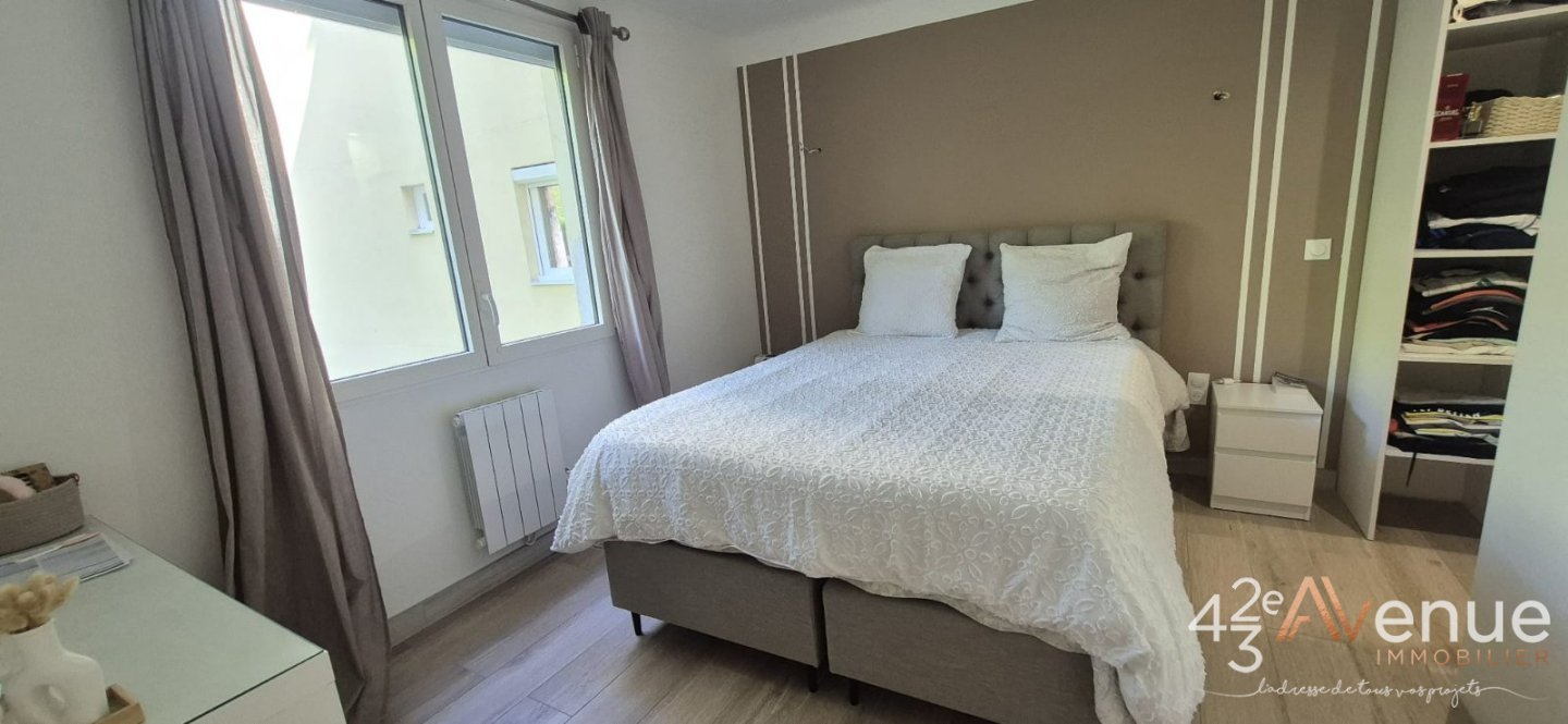 APPARTEMENT T4 A VENDRE - ST ETIENNE MONTAUD - 80 m2 - 139 000 &euro;