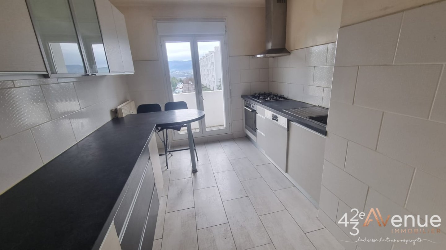 Appartement  F4 de 91m²,terrasse de 13m²